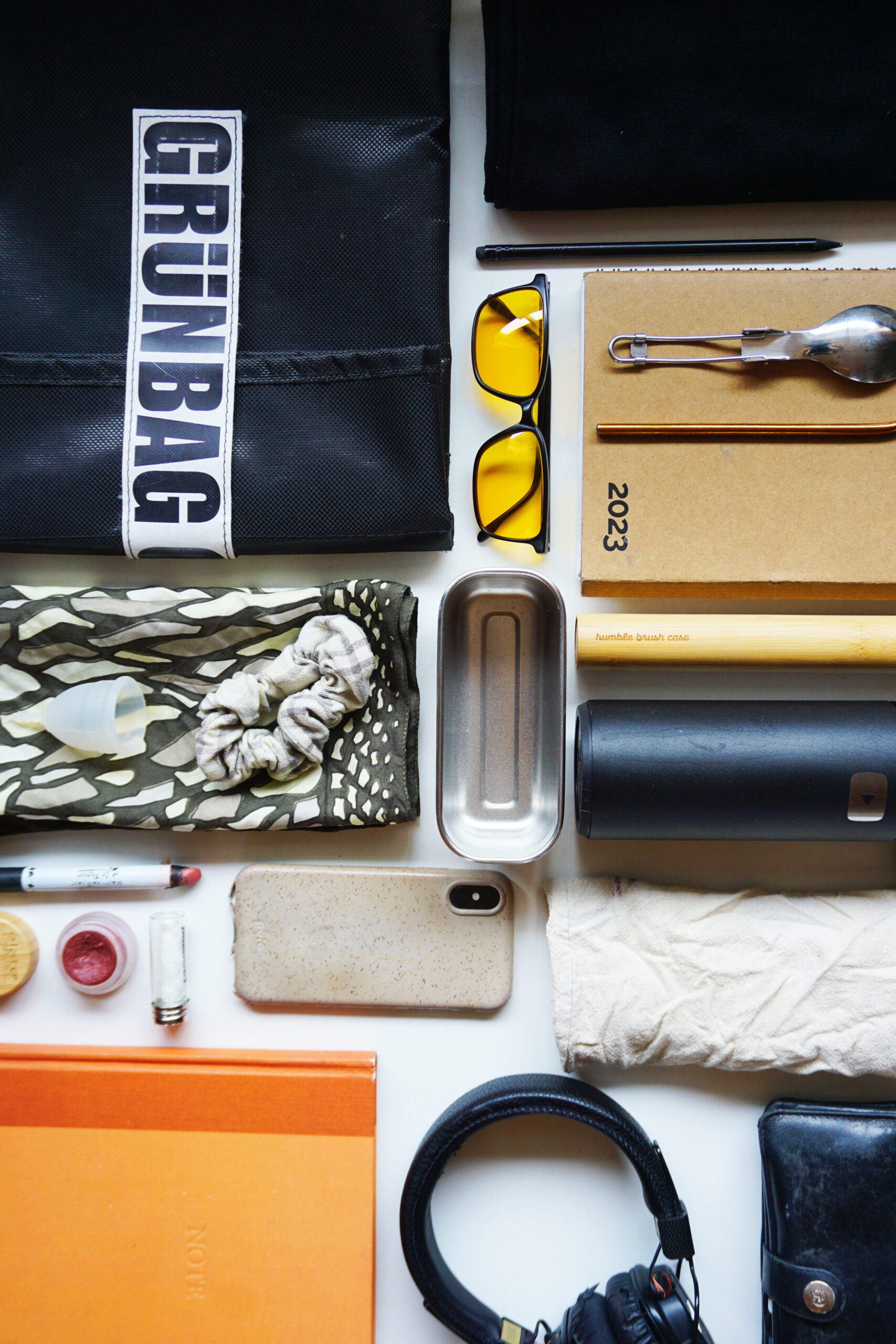 13 Environmentally Friendly Items To Keep In Your Purse